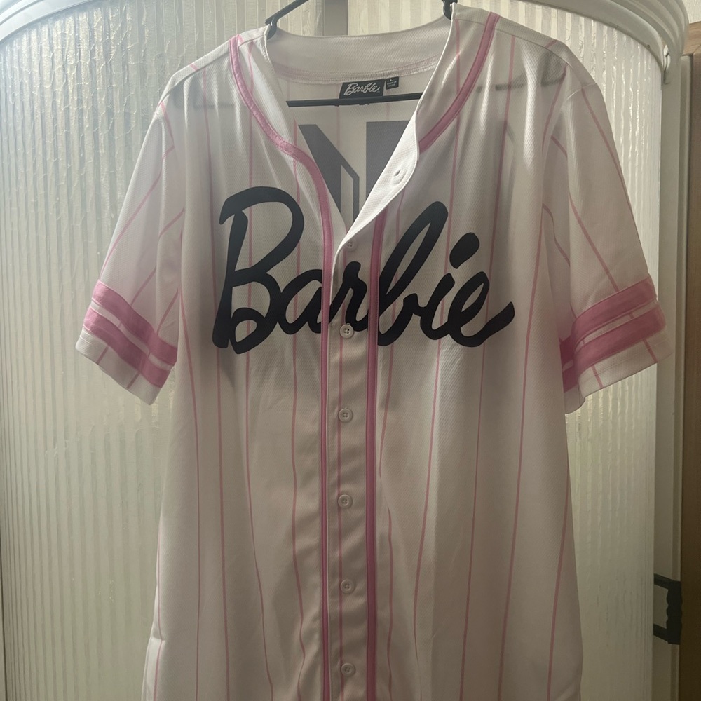 Women’s Barbie Jersey size large new without tag